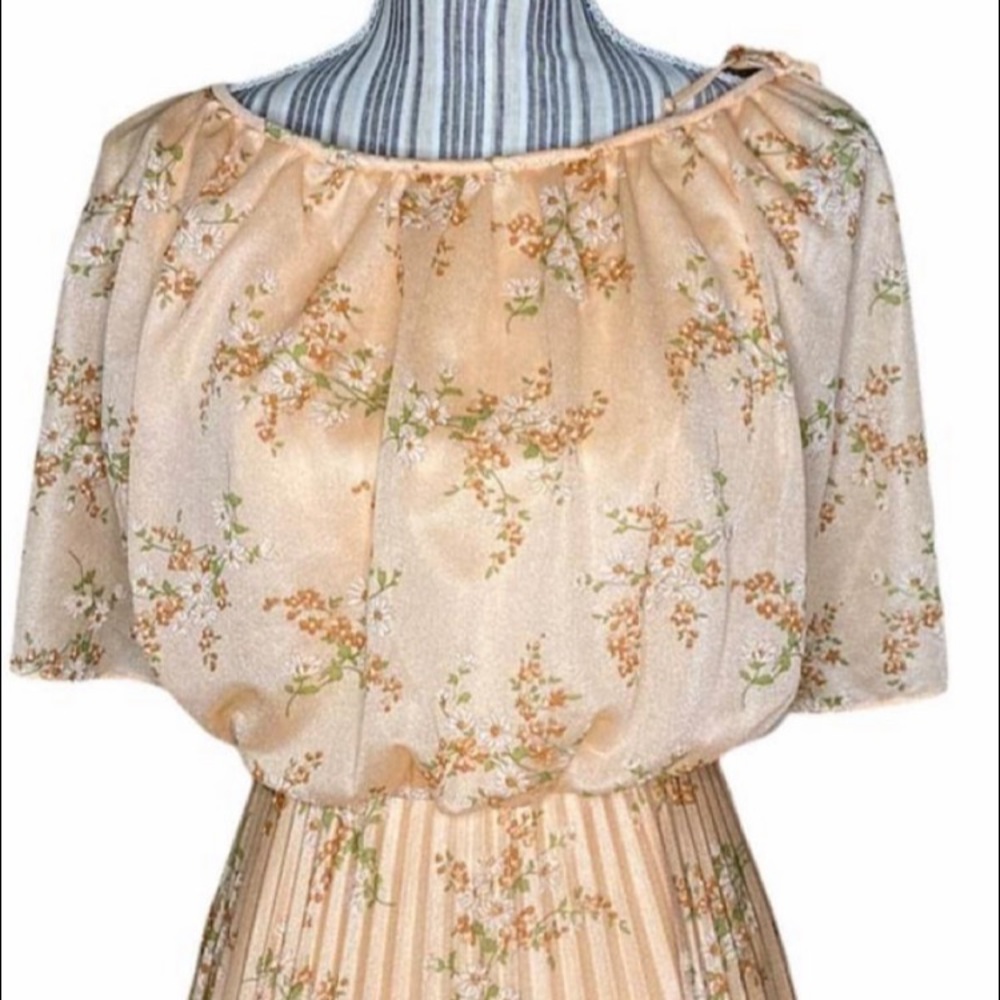 Vintage 1960s peach chiffon dress